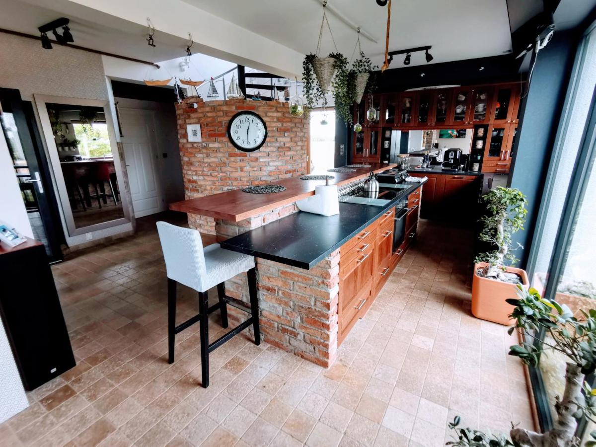 House Of Freedom With Sea View Sauna And Jacuzzi Oslonino Exterior foto